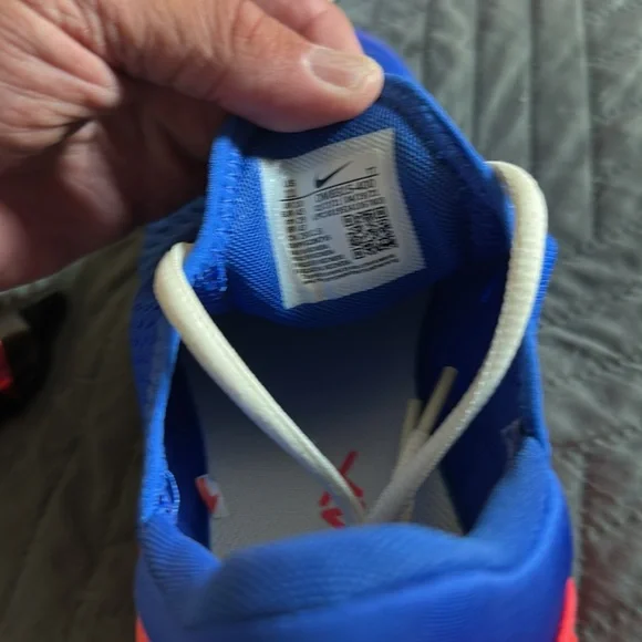 Nike Blue and Red Athletic Sneakers - Picture 4 of 4